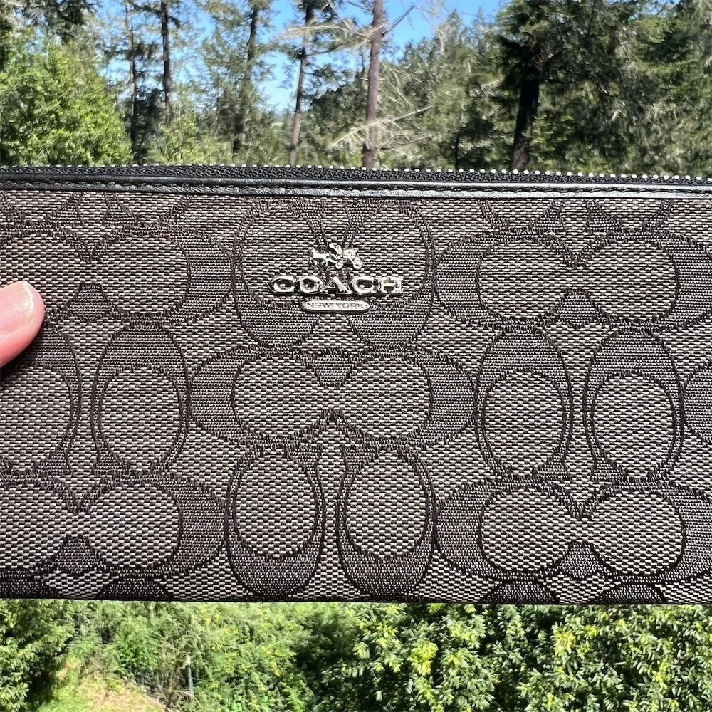 COACH Long Zip-Around Wallet BLK/GRY Signature Jacquard Silver Hardware AUTHENTC